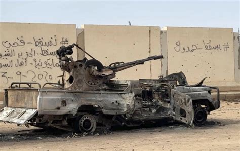 Fighters rampage in Darfur city despite Sudan truce